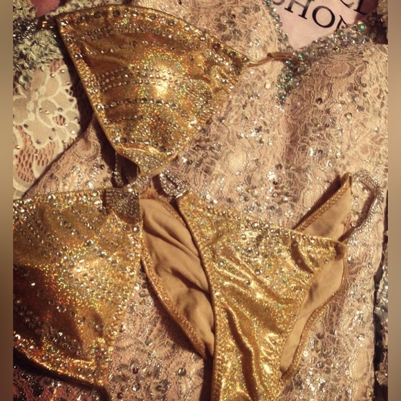 Stage Bikini - Gold - Picture 1 of 4